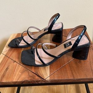 ZAC POSEN heel sandals